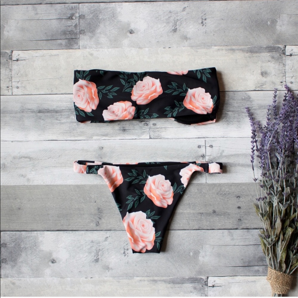 Sea Gypsy' Bikini Bottoms. - Picture 2 of 3